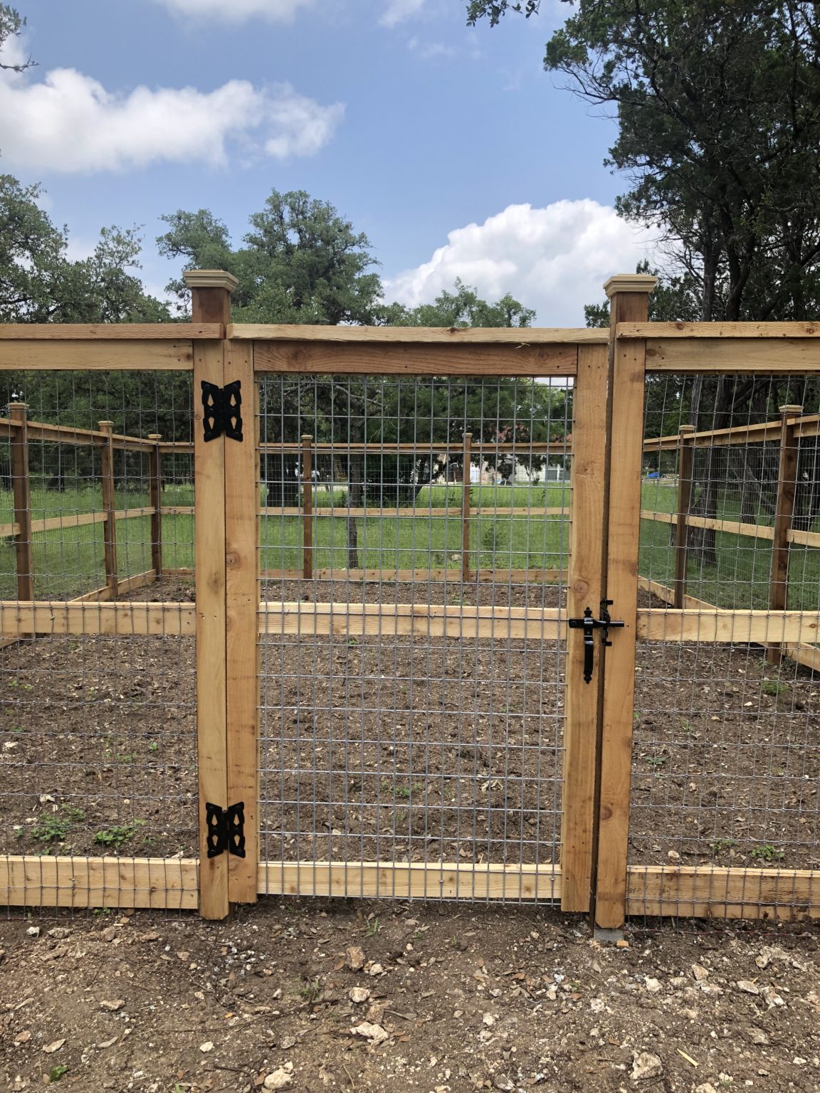 Rogers Ranch Gate